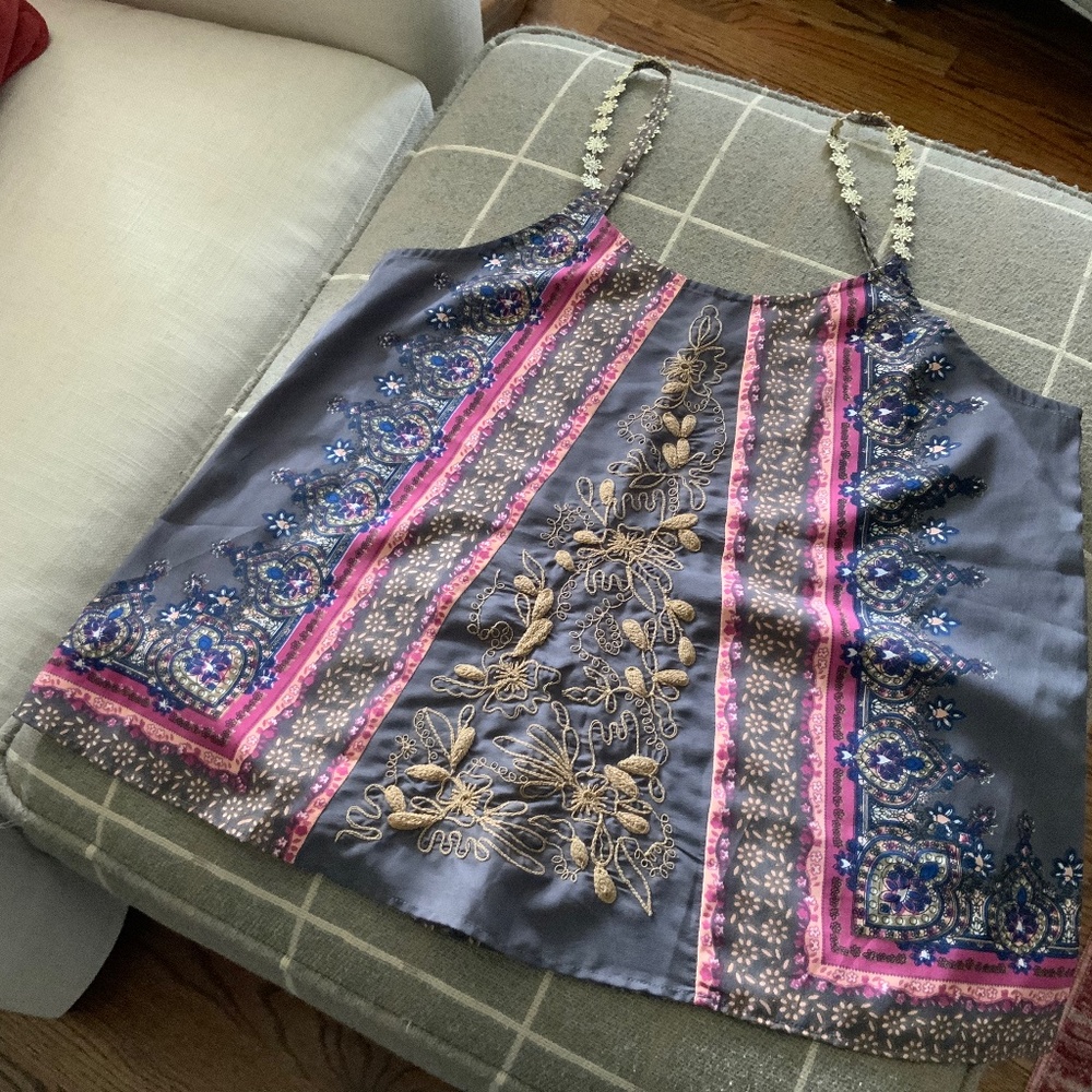 Gimmicks embroidered tank top
